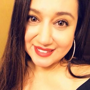 Meet your Posher, Mariana